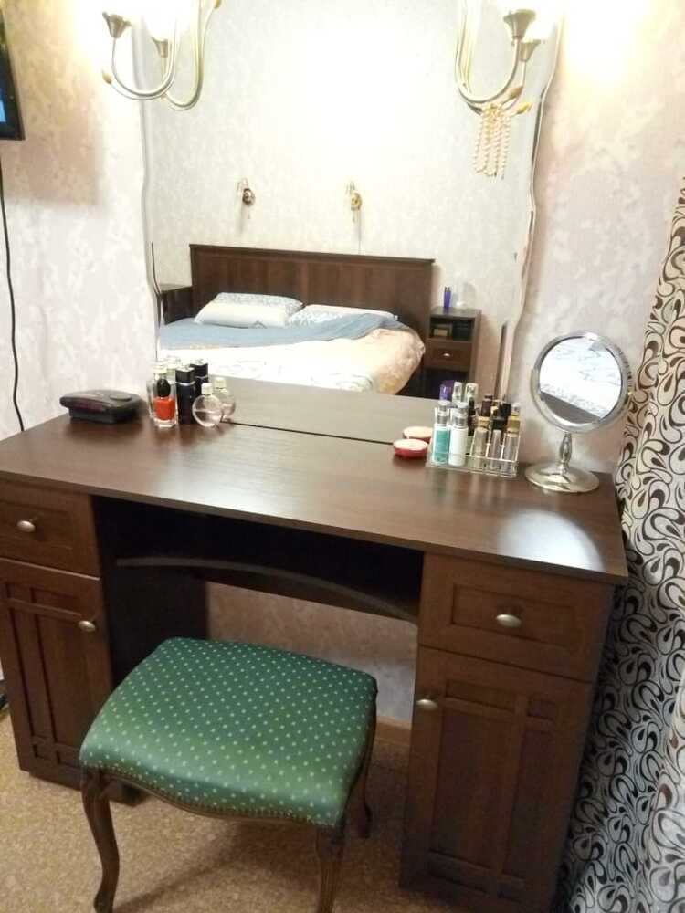 Стол туалетный Шерлок 52